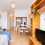 Home2book Cozy Seaside With Stunning Views アパート *