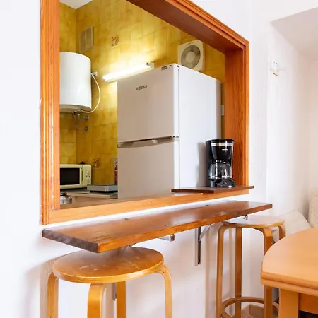 Home2book Cozy Seaside With Stunning Views Apartment